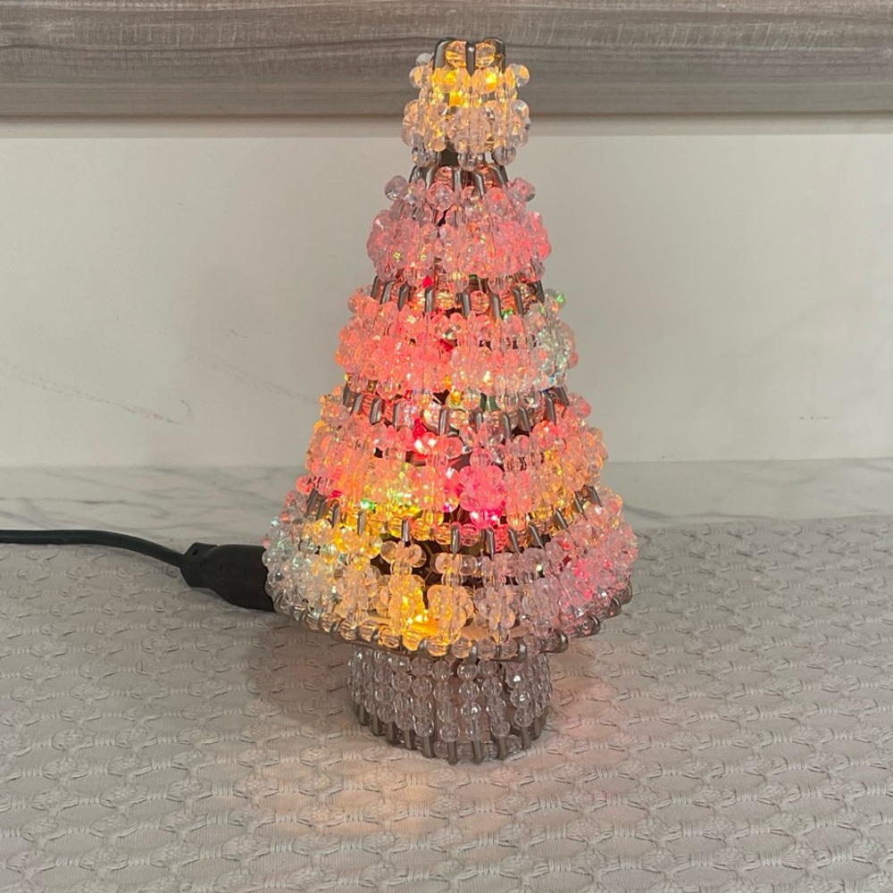 Vntg Handcrafted Clear Beaded Safety Pin/Light Up Christmas Tree 11” Color Light